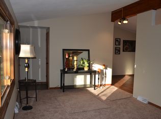 720 Wesley St, Waupaca, WI 54981