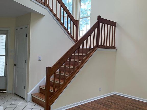 4th image of 350 Kildare Ct #350