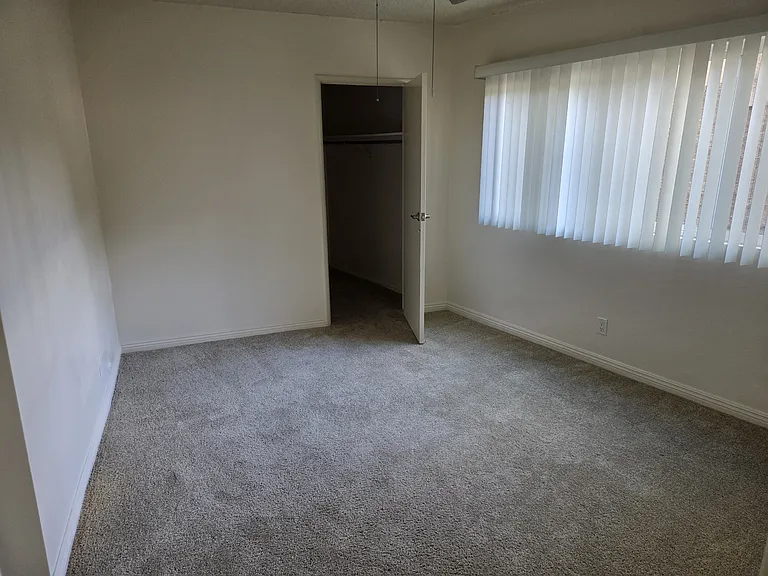 Moracambe Manor Apartments — Photo 8