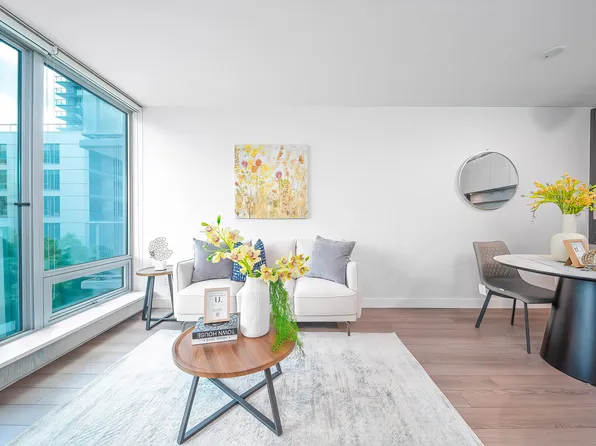 8031 Nunavut Ln #203, Vancouver, BC V5X 0C9