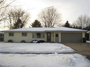 654 Hamburg St, Ripon, WI 54971