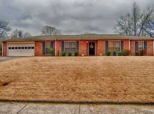 7511 Logan Dr SW, Huntsville, AL 35802