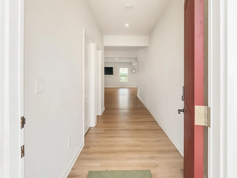 28 Royal Palm Ct #1 — Photo 11