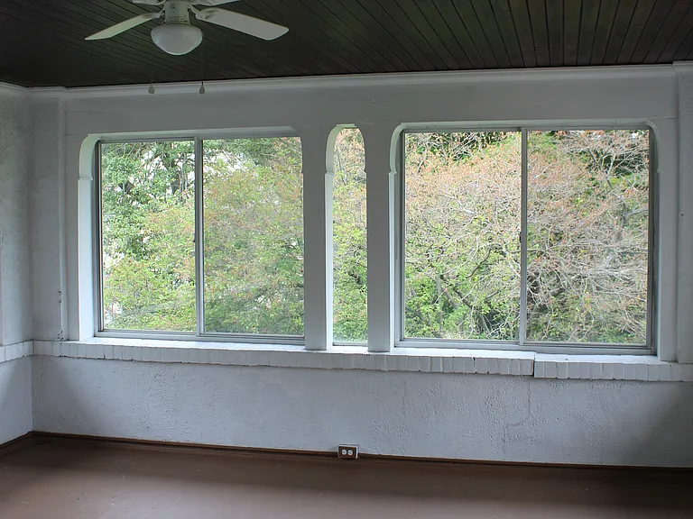 2nd floor enclosed porch