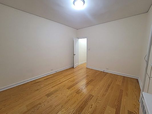 5th image of 251 W 81st St APT 4B