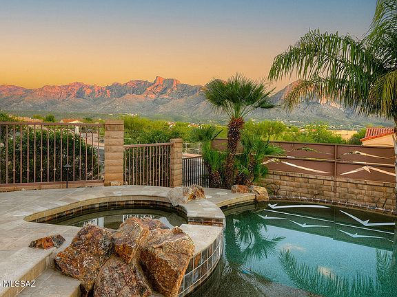 2nd image of 11158 N Pusch Ridge Vistas Dr