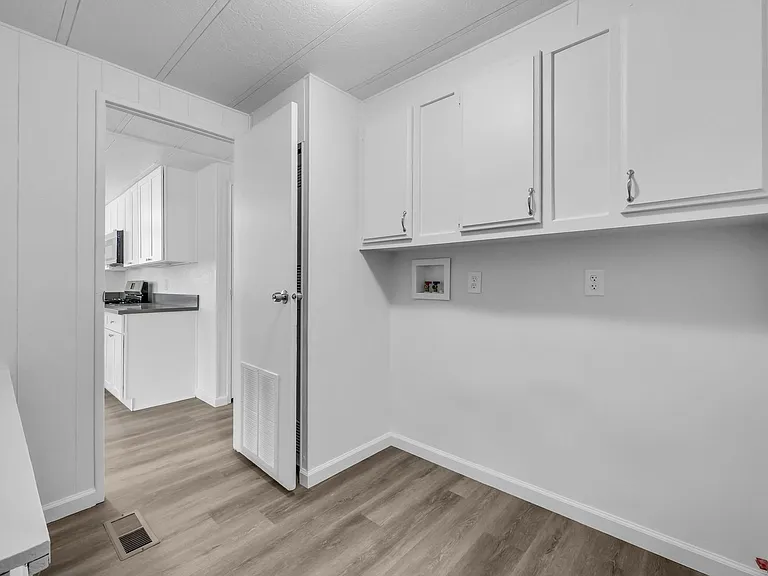 22450 Norris Ln — Photo 24