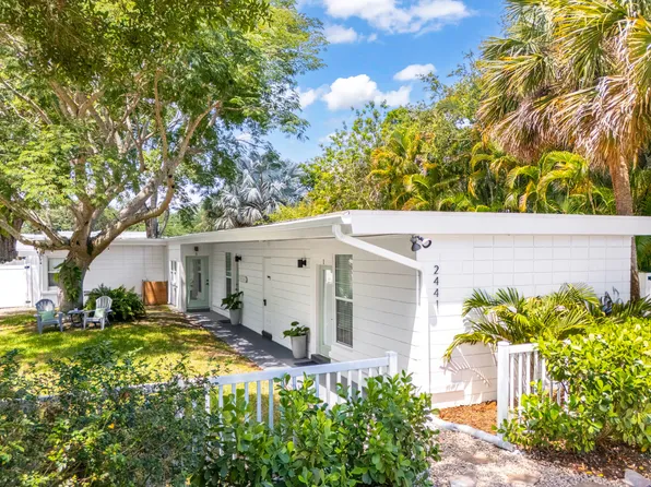 2441 Granada Avenue, Vero Beach, FL 32960
