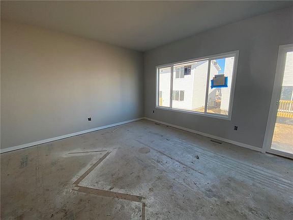 4th image of 15131 Bellflower Ln