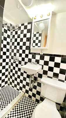 Rented by Crosstown Apartments NYC | media 20