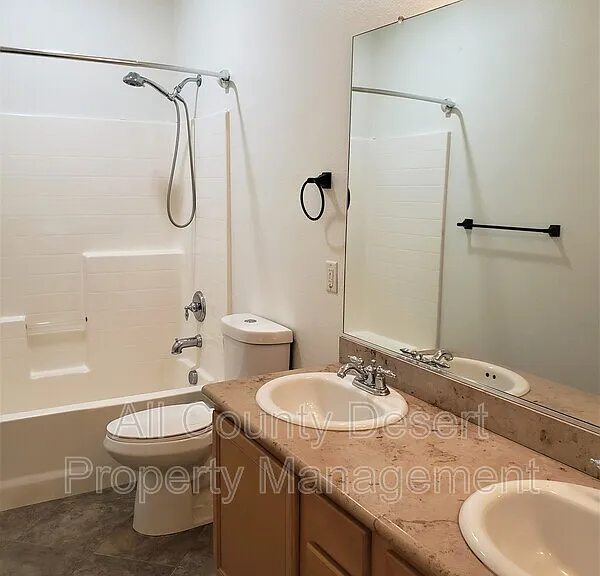 37853 Avon St — Photo 12