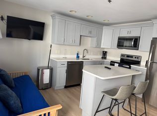 22 C St #3, Hampton, NH 03842
