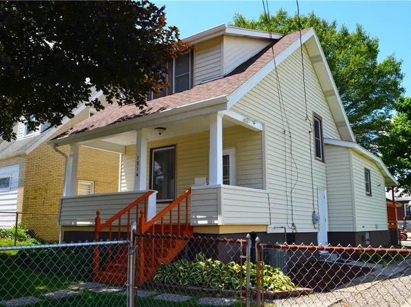 1514 Caroline St, Natrona Heights, PA 15065