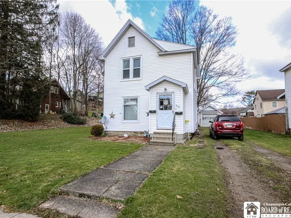 212 W Falconer St, Falconer, NY 14733