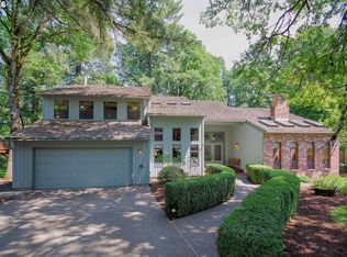 4252 Albert Cir, Lake Oswego, OR 97035