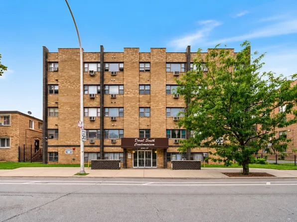 7854 S South Shore Dr APT 502, Chicago, IL 60649