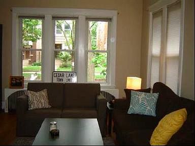 3rd image of 6454 N Lakewood Ave #1