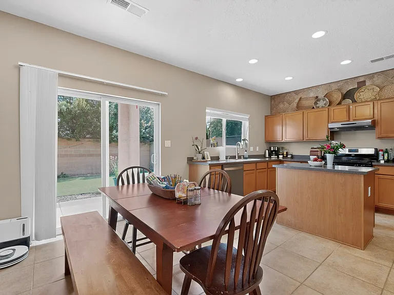 6916 Tree Line Ave NW — Photo 9