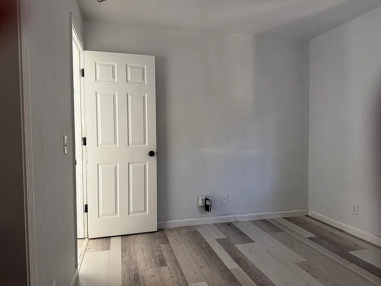 1453 High St — Photo 13