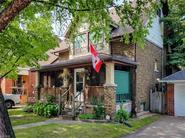 12 Leinster Ave S, Hamilton, ON L8M 3A1