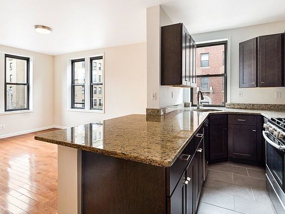 3rd image of 350 Fort Washington Ave APT 2A