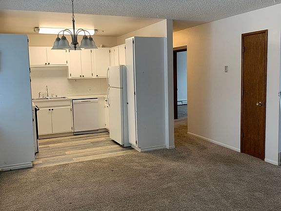 5th image of 7621 Snow View Dr