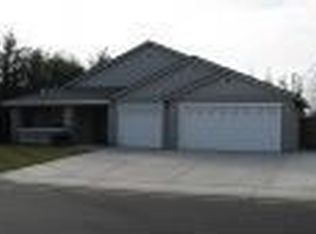 165 Grand Prix Ave, Manteca, CA 95337
