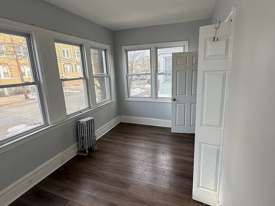 1st image of 477 Clifton Ave APT 1