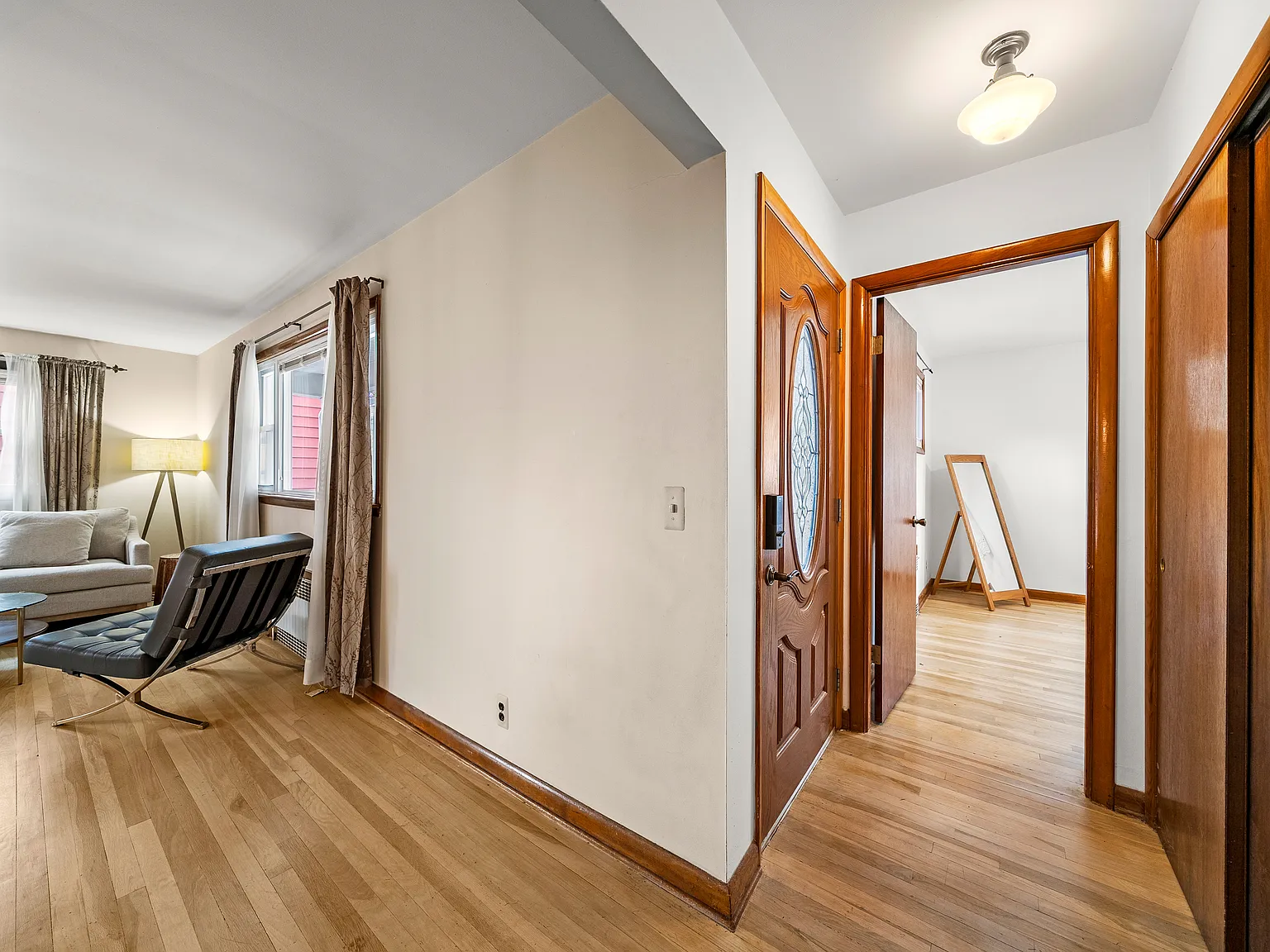 4 bed, 2.5 bath, $4,200 — Photo 4