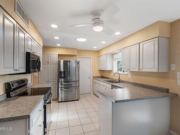 4th image of 10401 W DESERT FOREST Circle