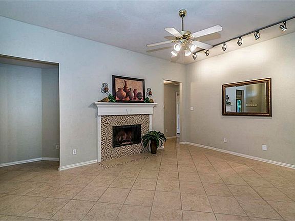 5th image of 5411 Chase Wood Dr