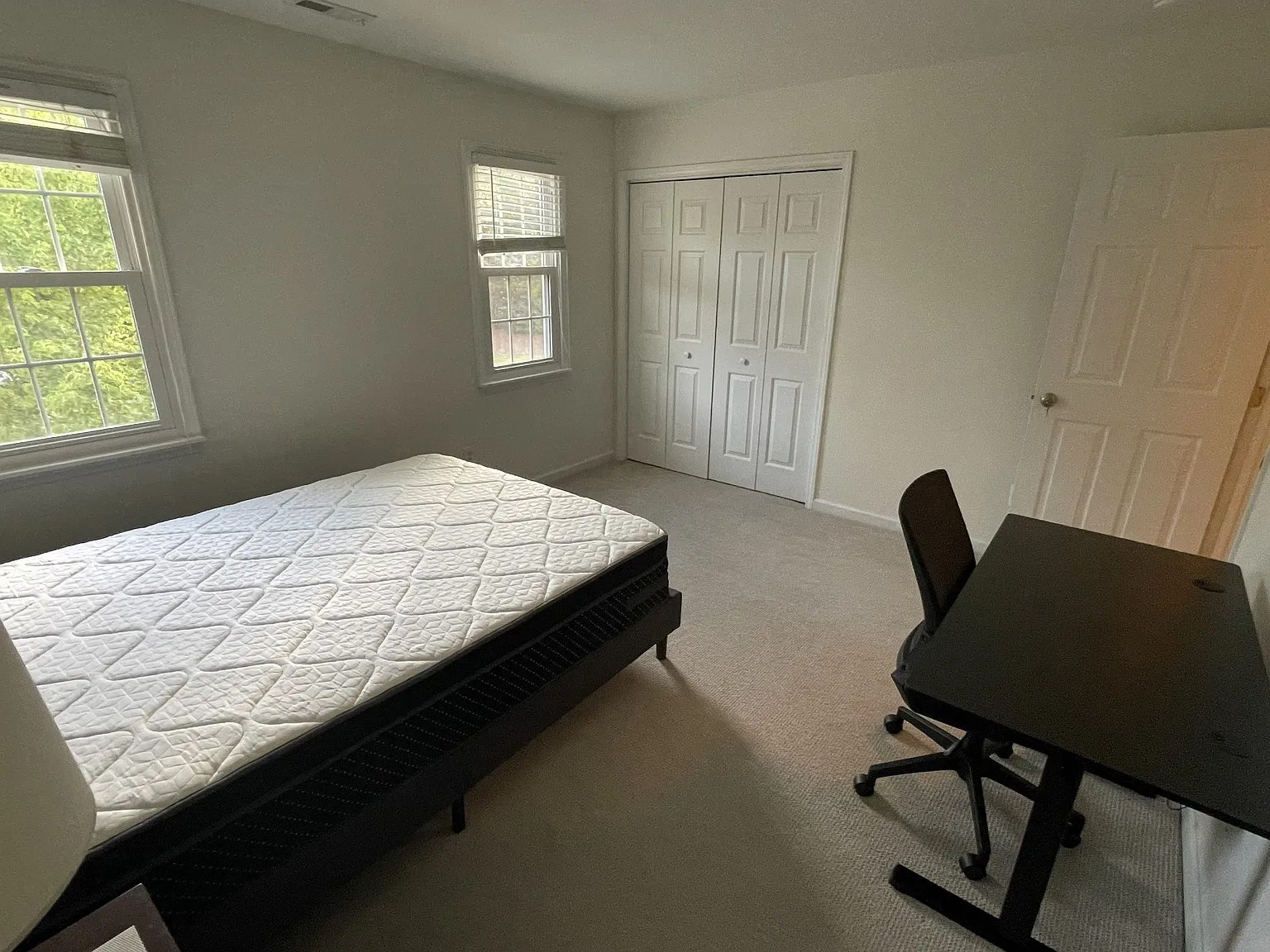 2 bed, 2.5 bath, 1179 sqft, $1,000 — Photo 4