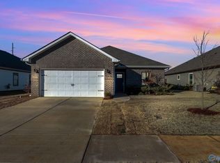 12414 Whitcomb Cir, Athens, AL 35613