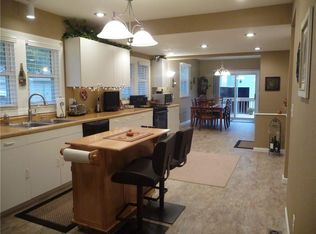 102 E Rose Ave, Des Moines, IA 50315