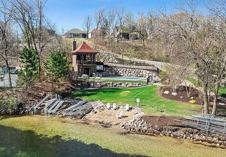 4720 Palmer Ct — Photo 27