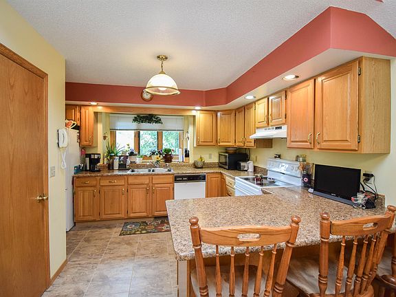 4th image of 5009 E Havenhill Dr