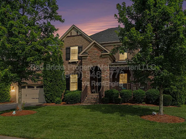 10644 Euclid Ave NW — Photo 2