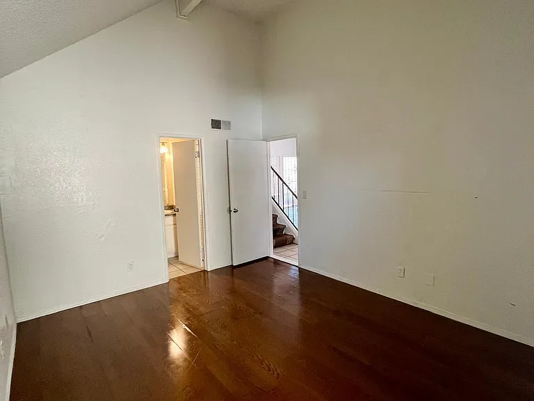 20828 N 21st Ave — Photo 12