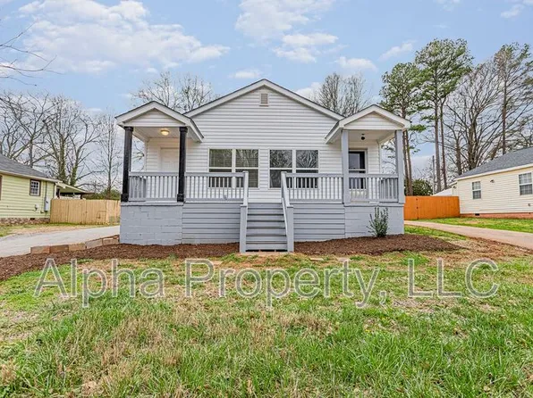 305 Buncombe St #A, Greer, SC 29650