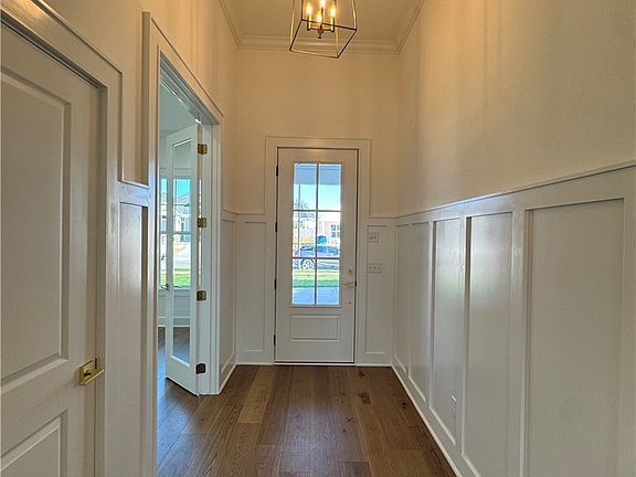 4th image of 6607 S 60th St