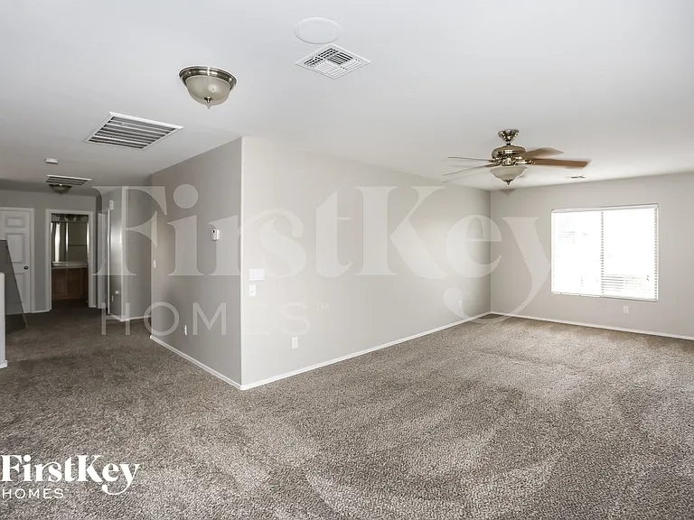 17458 W Hilton Ave — Photo 8
