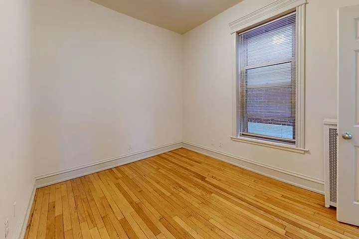 5623 S. Dorchester — Photo 20