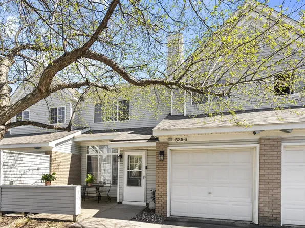 526 Lovell Ave APT 6, Roseville, MN 55113