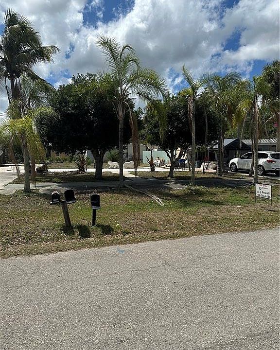 1st image of 11129 Safari DR