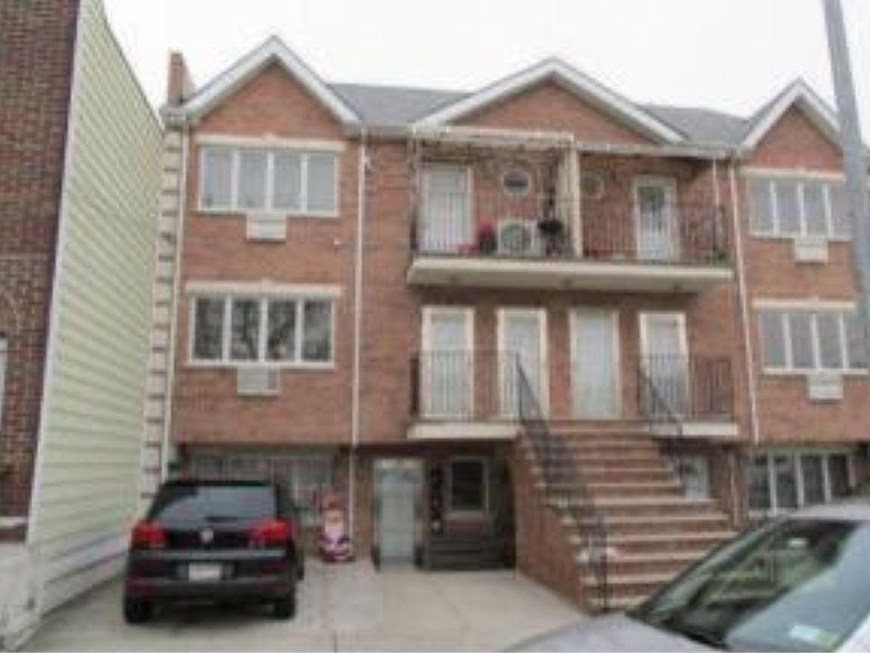 1st image of 126 1b Bay 43 St #0