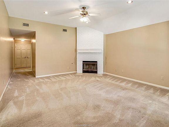 5th image of 2801 Arroyo Ct N