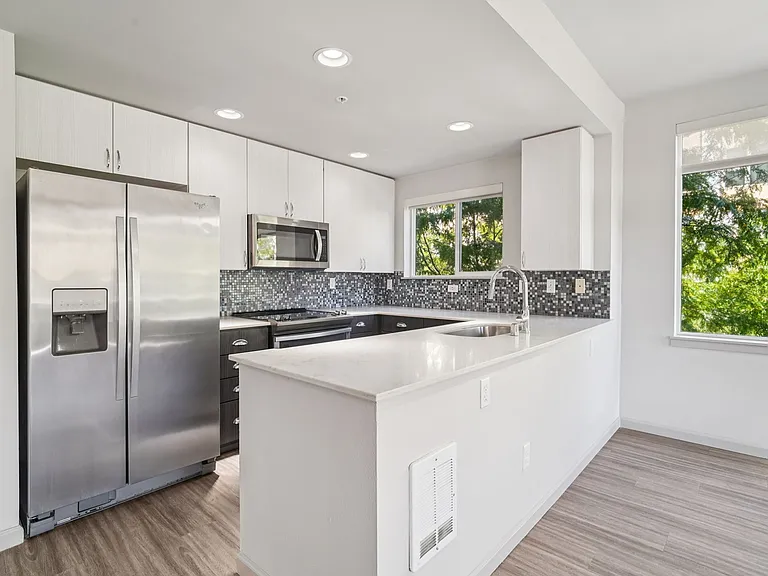 Borgata Apartment Homes — Photo 28