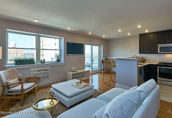 1706 Park Ave Asbury Park NJ-small-019-1