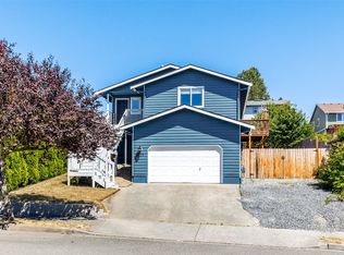 17723 Hillside Ct, Arlington, WA 98223
