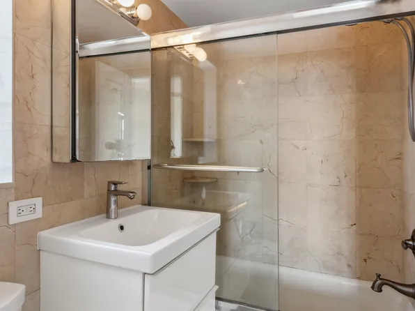 5 Tudor City Place image 12 of 22